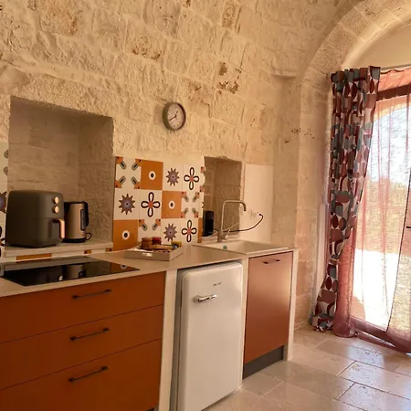 Tre Coni تْشيستيرنِنو